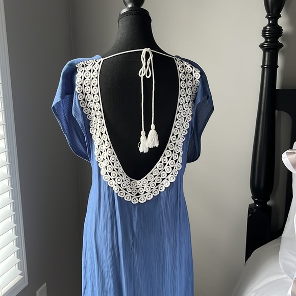 Dress or Swimsuit cover up. Size Large - Picture 2 of 2